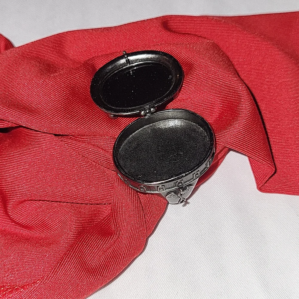 Poison ring - Picture 7 of 12